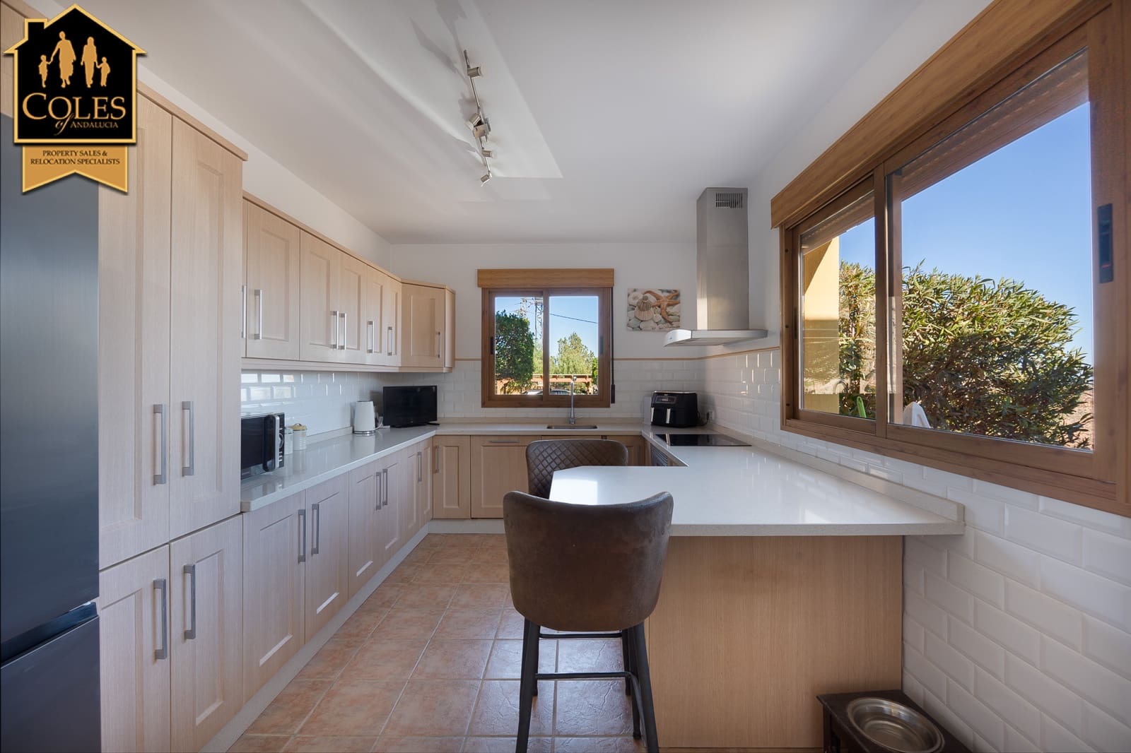 4 soveværelse Villa til salg i Bedar med swimmingpool garage - € 530.000 (Ref: 9747269)