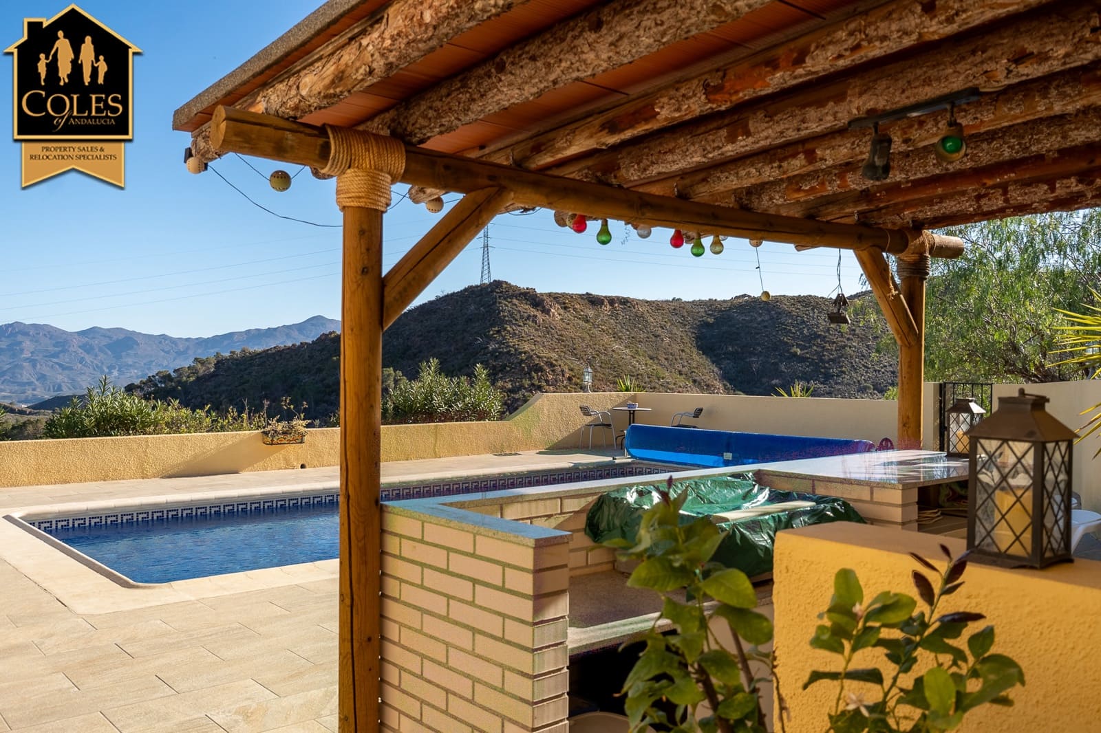 4 soveværelse Villa til salg i Bedar med swimmingpool garage - € 530.000 (Ref: 9747269)