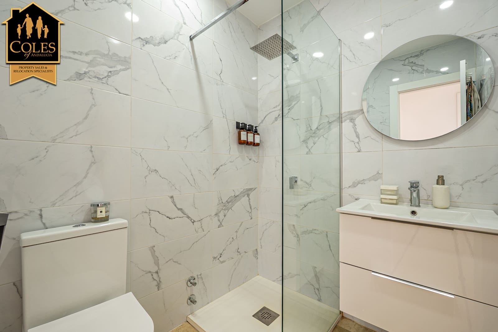 3 bedroom Beach Apartment for sale in Mojacar with pool garage - € 279,999 (Ref: 9747305)