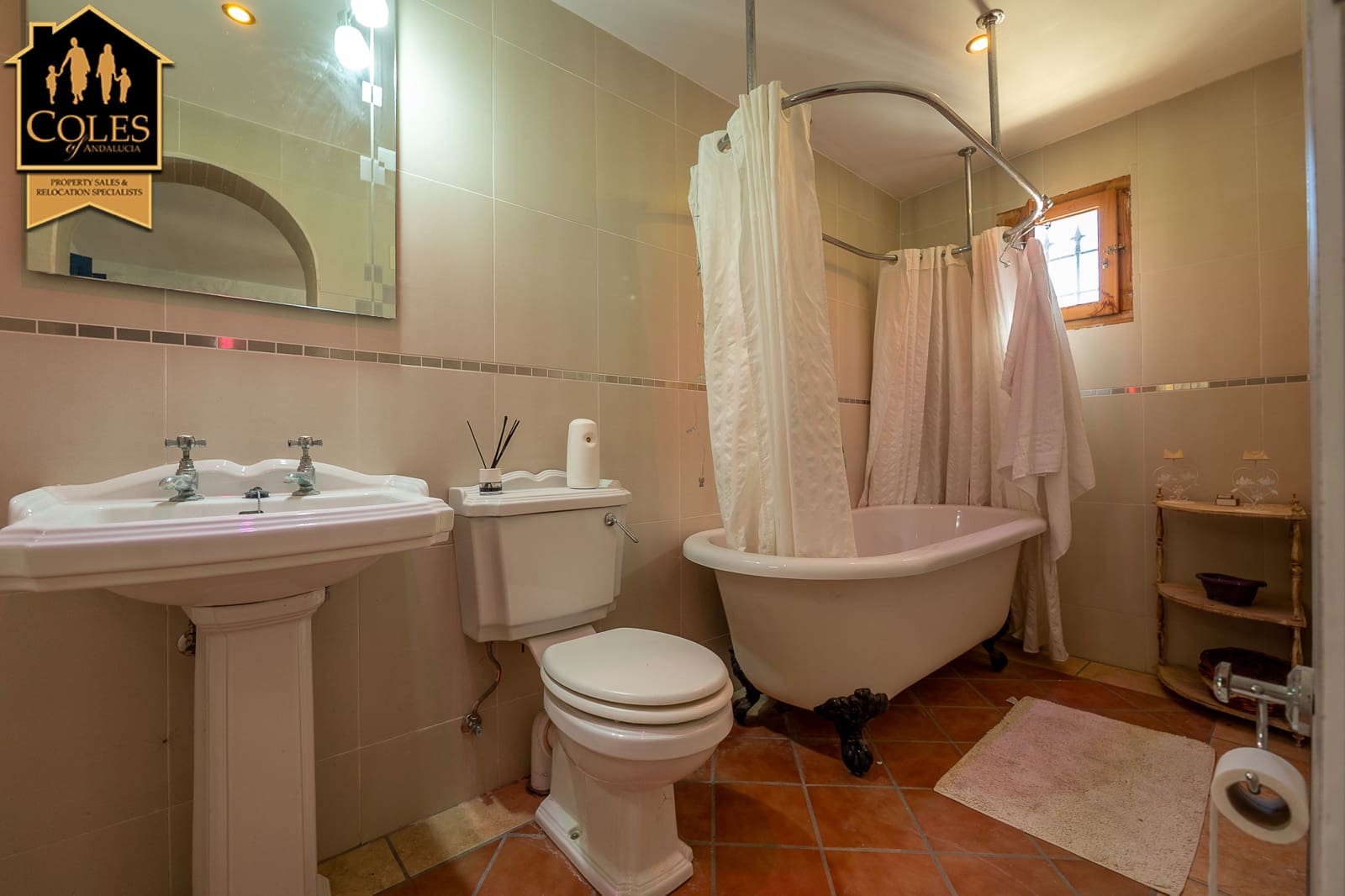 7 slaapkamer Finca/Landhuis te koop in Arboleas met zwembad garage - € 299.999 (Ref: 9761013)