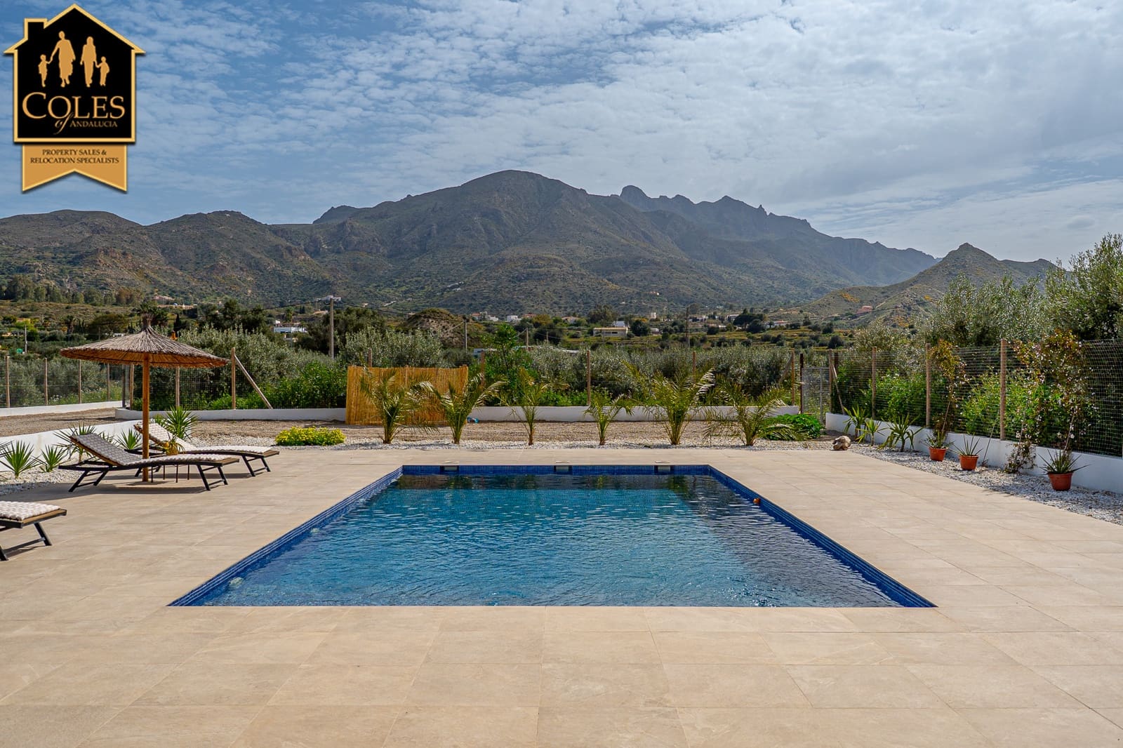 3 sypialnia Willa na sprzedaż w Mojacar z basenem garażem - 575 000 € (Ref: 9781320)