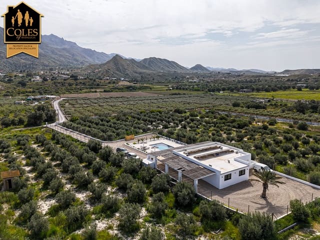 3 sypialnia Willa na sprzedaż w Mojácar z basenem garażem - 575 000 € (Ref: 9781320)