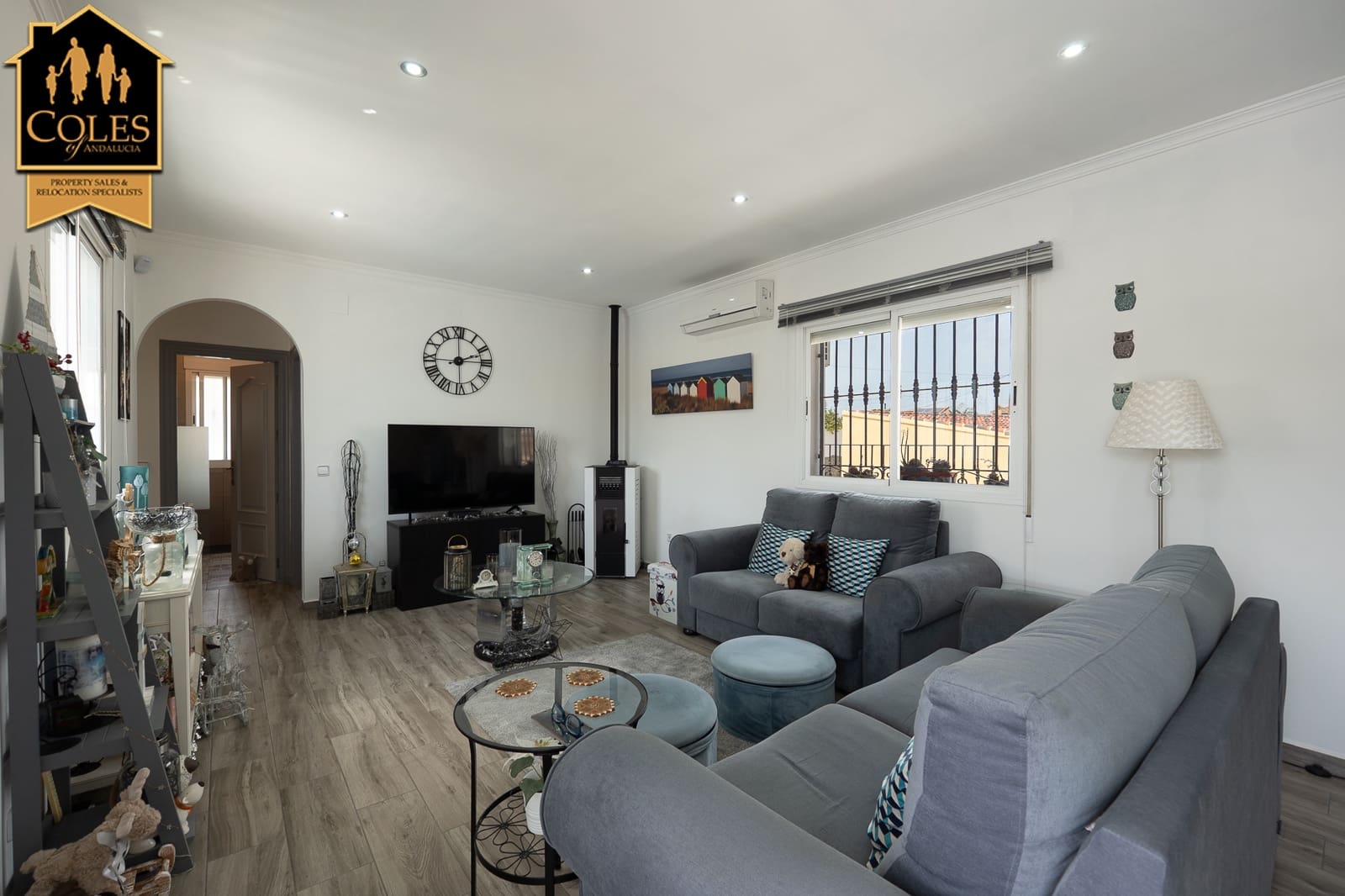 Chalet de 3 habitaciones en Arboleas en venta con piscina garaje - 334.950 € (Ref: 9788880)