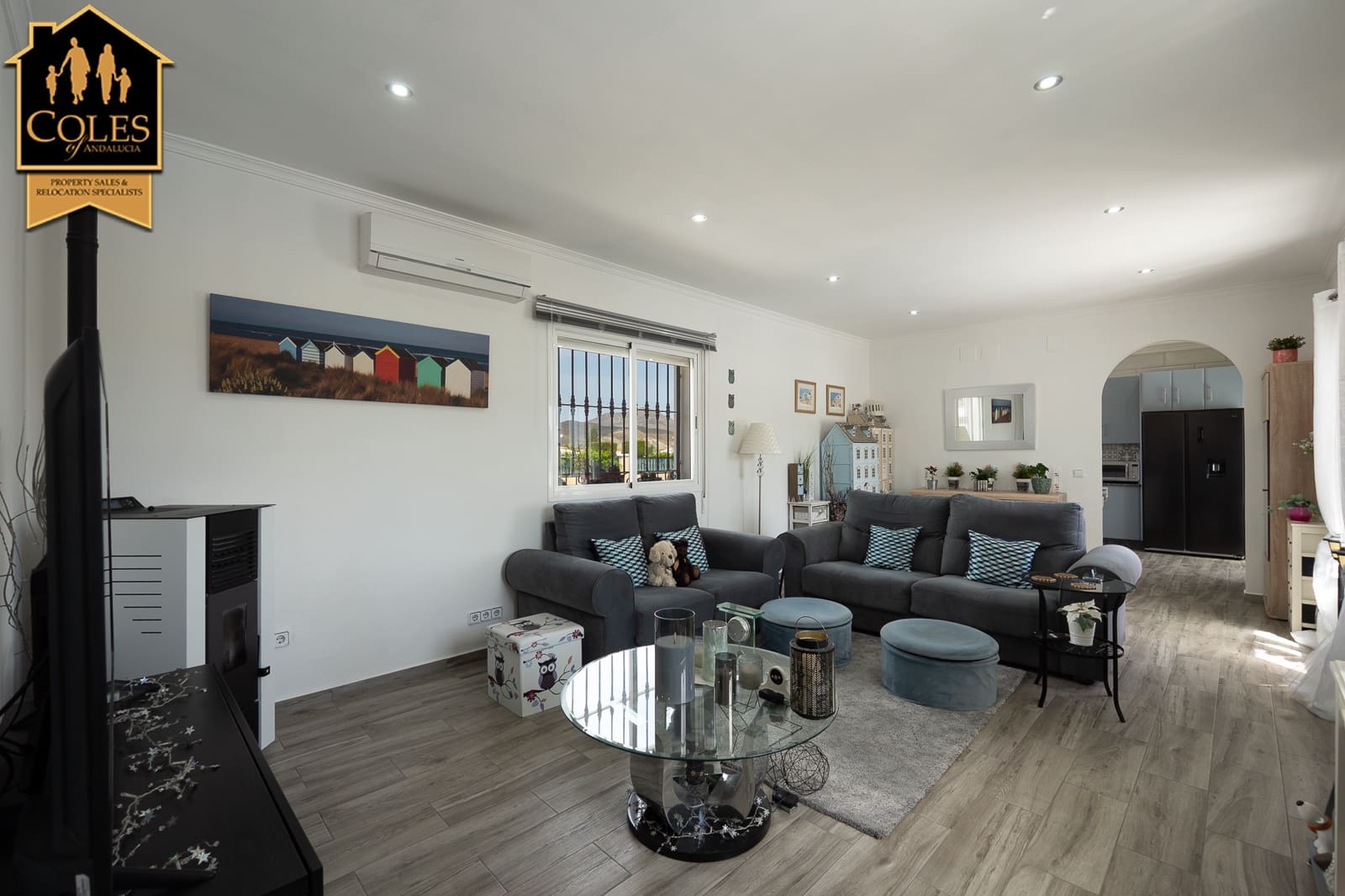 Chalet de 3 habitaciones en Arboleas en venta con piscina garaje - 334.950 € (Ref: 9788880)