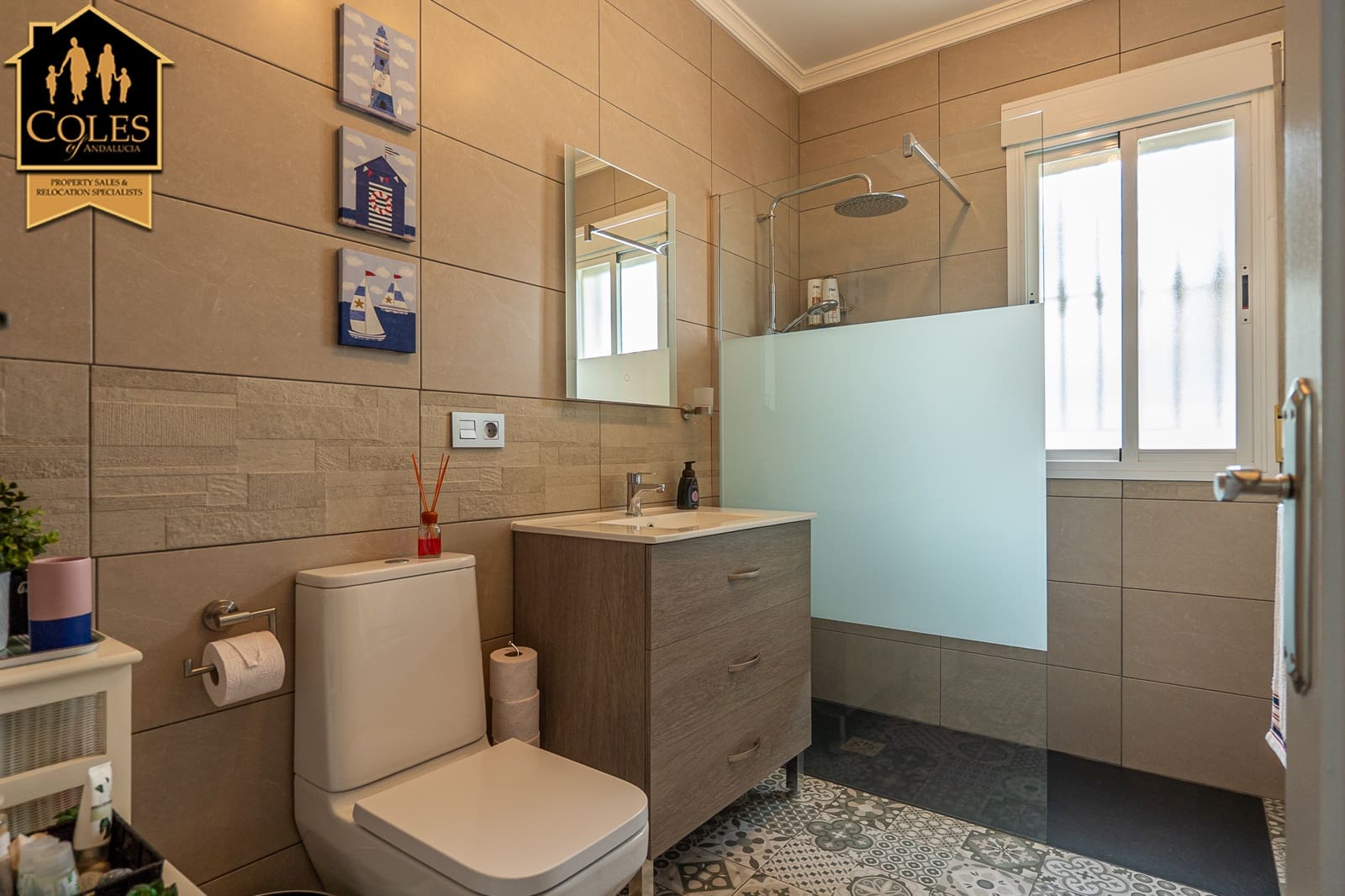 Chalet de 3 habitaciones en Arboleas en venta con piscina garaje - 334.950 € (Ref: 9788880)