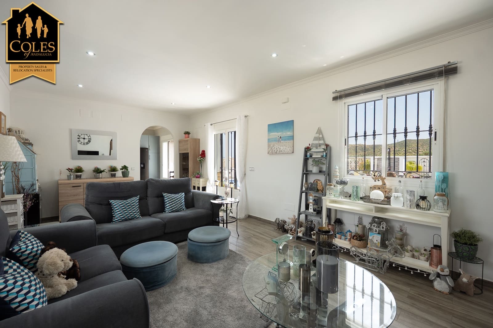 Chalet de 3 habitaciones en Arboleas en venta con piscina garaje - 334.950 € (Ref: 9788880)