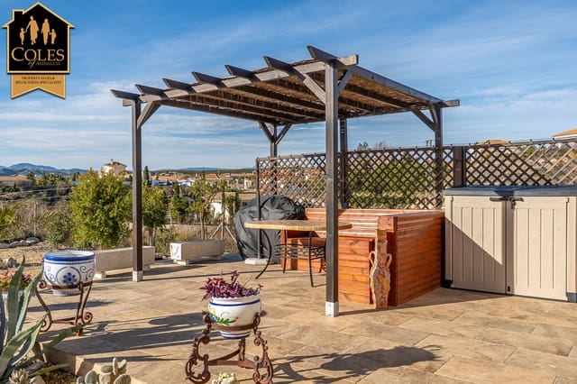 3 chambre Villa/Maison à vendre à Zurgena avec garage - 229 999 € (Ref: 9789402)