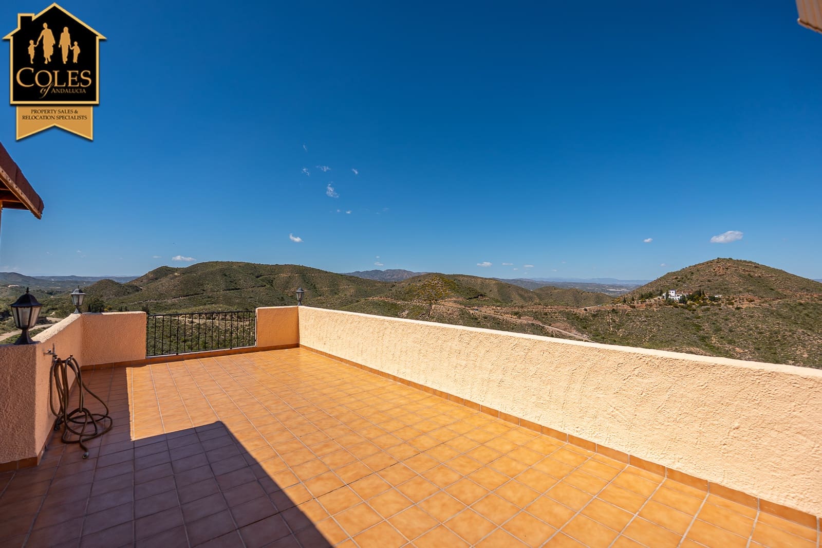 4 bedroom Villa for sale in Turre with garage - € 349,950 (Ref: 9793276)