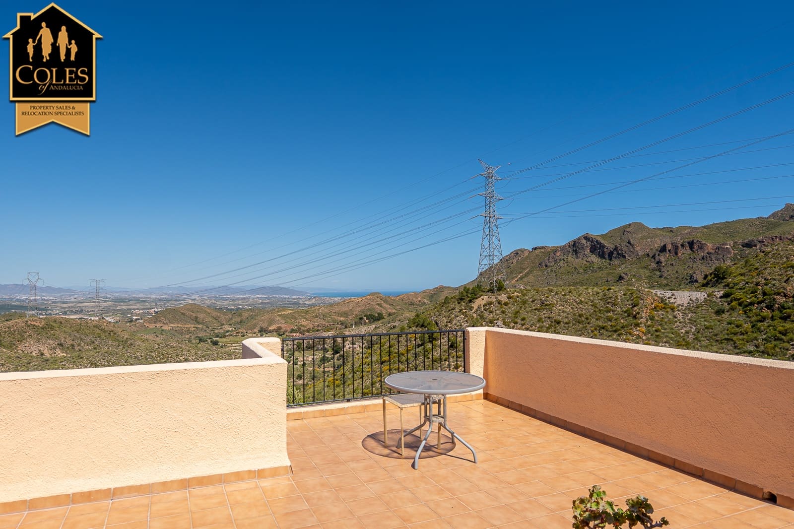 4 bedroom Villa for sale in Turre with garage - € 349,950 (Ref: 9793276)