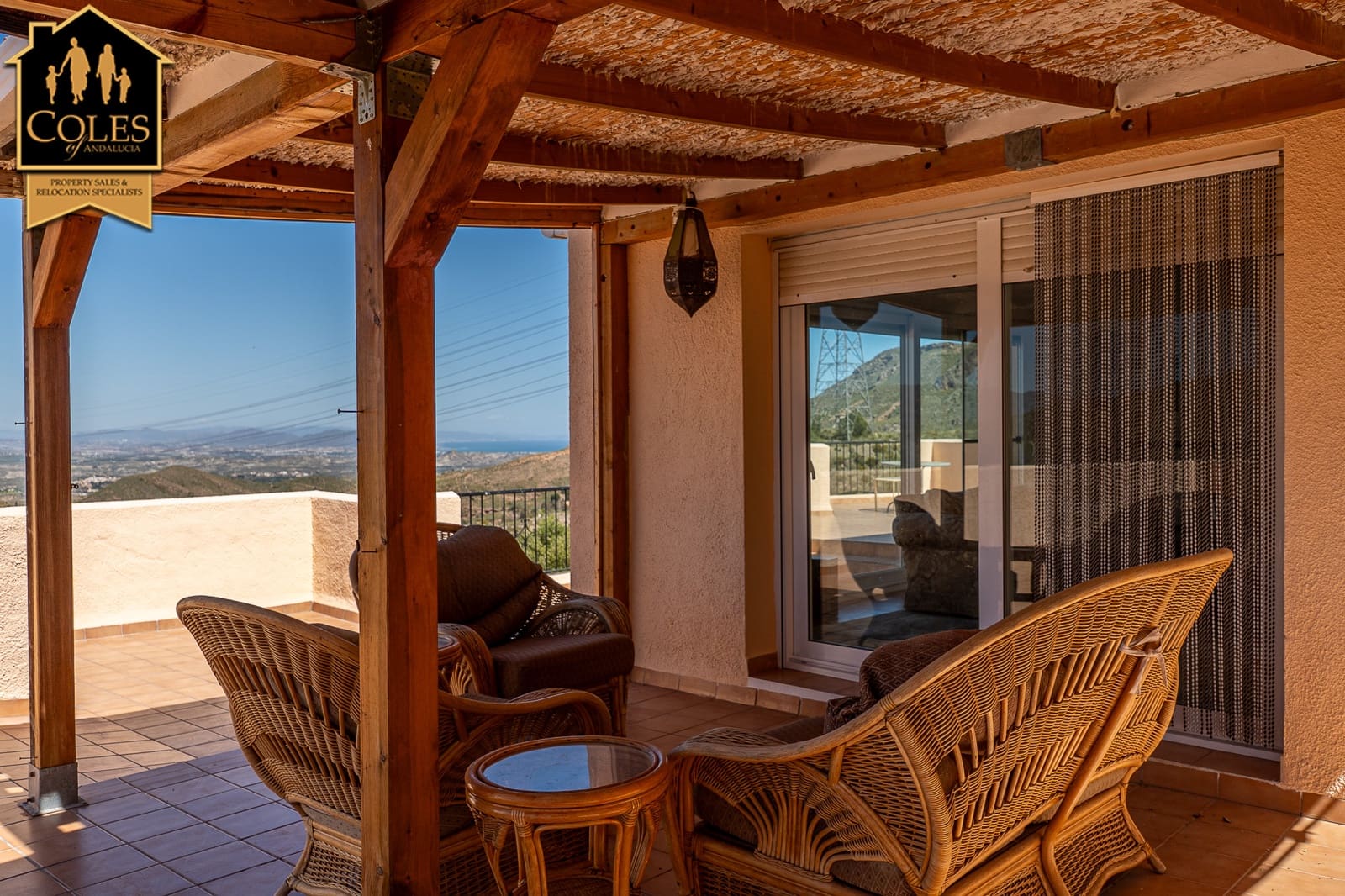 4 bedroom Villa for sale in Turre with garage - € 349,950 (Ref: 9793276)