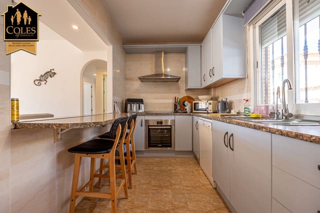 3 makuuhuone Huoneisto myytävänä paikassa Turre mukana uima-altaan 
autotalli - 169 500 € (Ref: 9793385)