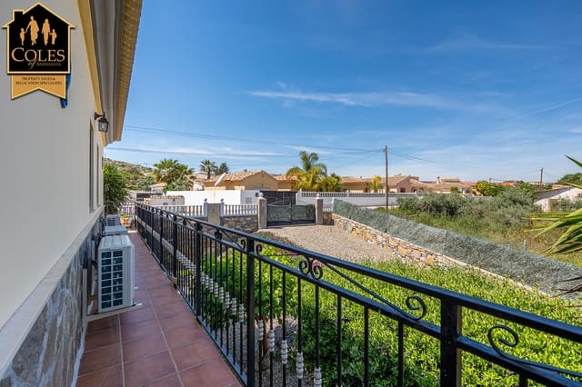 4 makuuhuone Huvila myytävänä paikassa Arboleas mukana uima-altaan 
autotalli - 299 950 € (Ref: 9801471)