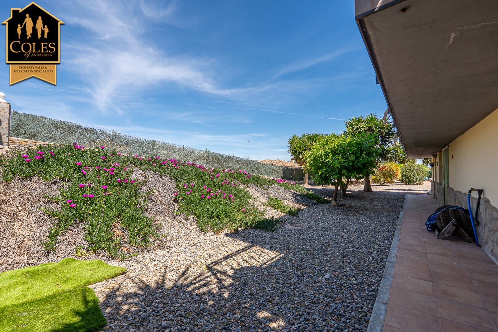 4 makuuhuone Huvila myytävänä paikassa Arboleas mukana uima-altaan 
autotalli - 299 950 € (Ref: 9801471)