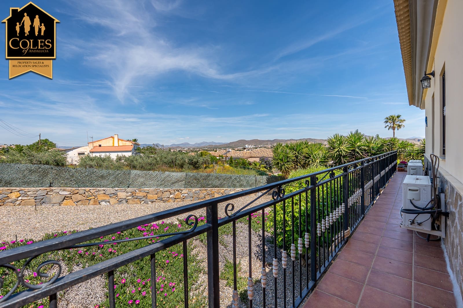 4 makuuhuone Huvila myytävänä paikassa Arboleas mukana uima-altaan 
autotalli - 299 950 € (Ref: 9801471)