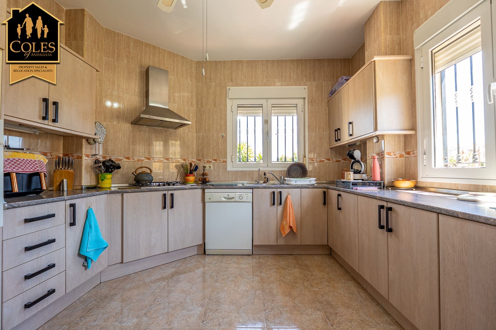 4 makuuhuone Huvila myytävänä paikassa Arboleas mukana uima-altaan 
autotalli - 299 950 € (Ref: 9801471)