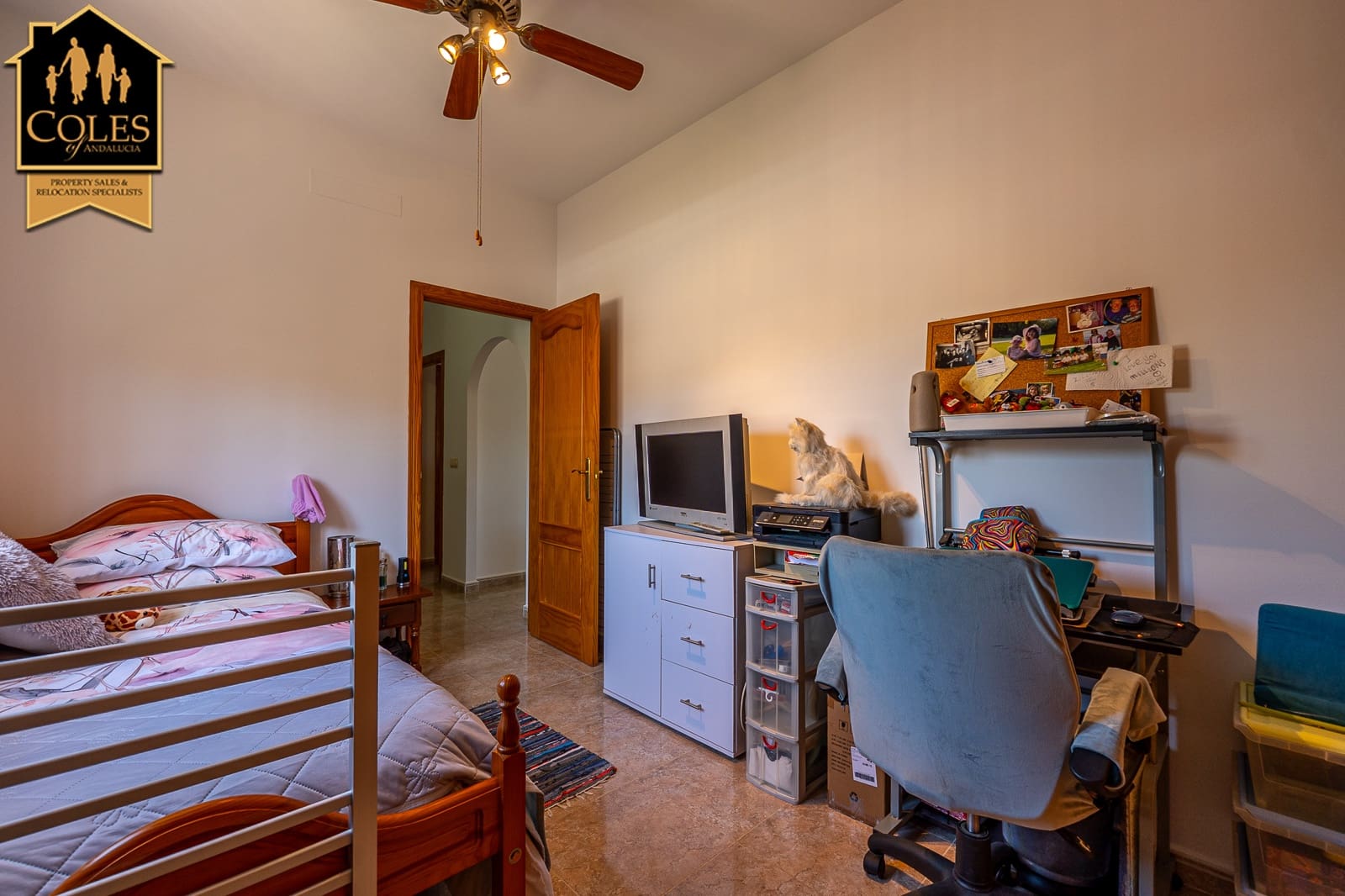 4 makuuhuone Huvila myytävänä paikassa Arboleas mukana uima-altaan 
autotalli - 299 950 € (Ref: 9801471)