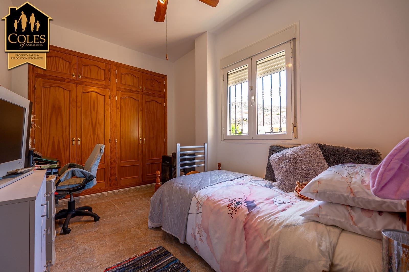 4 makuuhuone Huvila myytävänä paikassa Arboleas mukana uima-altaan 
autotalli - 299 950 € (Ref: 9801471)