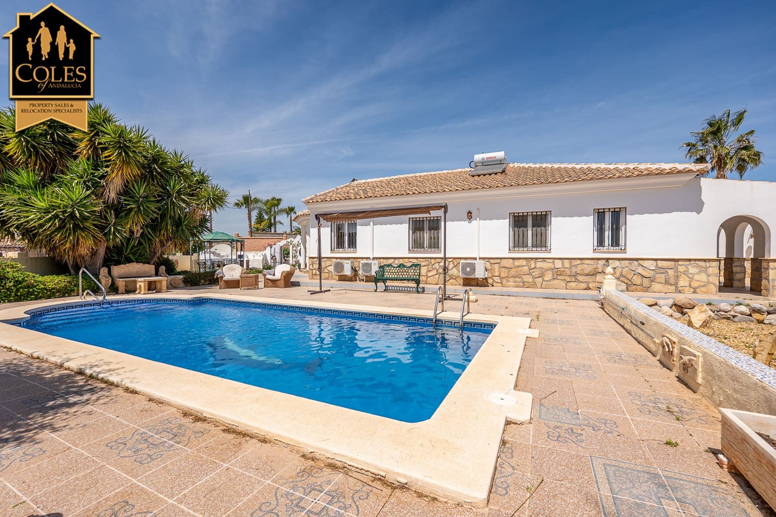 3 bedroom Villa for sale in Arboleas with pool garage - € 279,000 (Ref: 9819110)