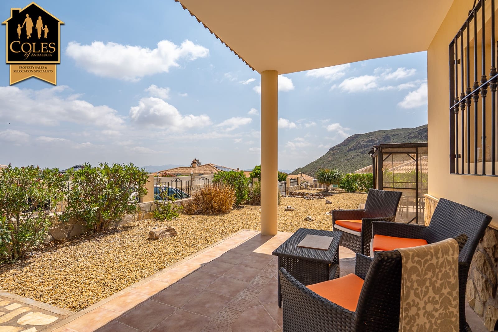 3 quarto Moradia para venda em Arboleas com piscina garagem - 255 000 € (Ref: 9823979)