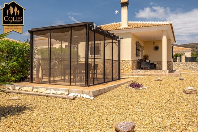 3 quarto Moradia para venda em Arboleas com piscina garagem - 255 000 € (Ref: 9823979)