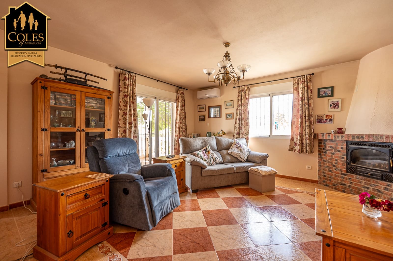 3 bedroom Villa for sale in La Parroquia with pool garage - € 350,000 (Ref: 9829443)