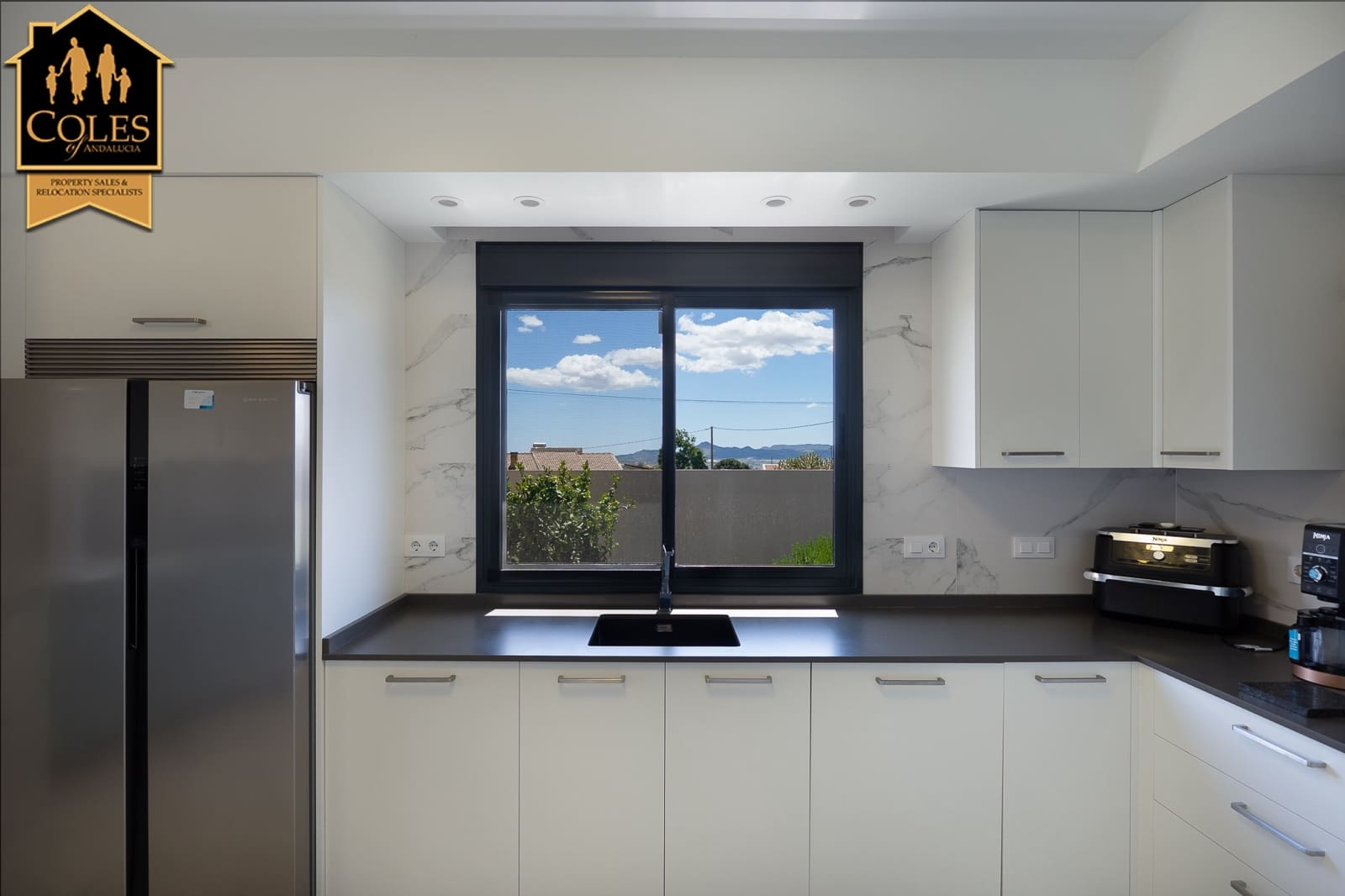 3 slaapkamer Villa te koop in Urcal met garage - € 319.950 (Ref: 9844351)