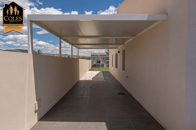 3 slaapkamer Villa te koop in Urcal, Huércal-Overa met garage - € 319.950 (Ref: 9844351)