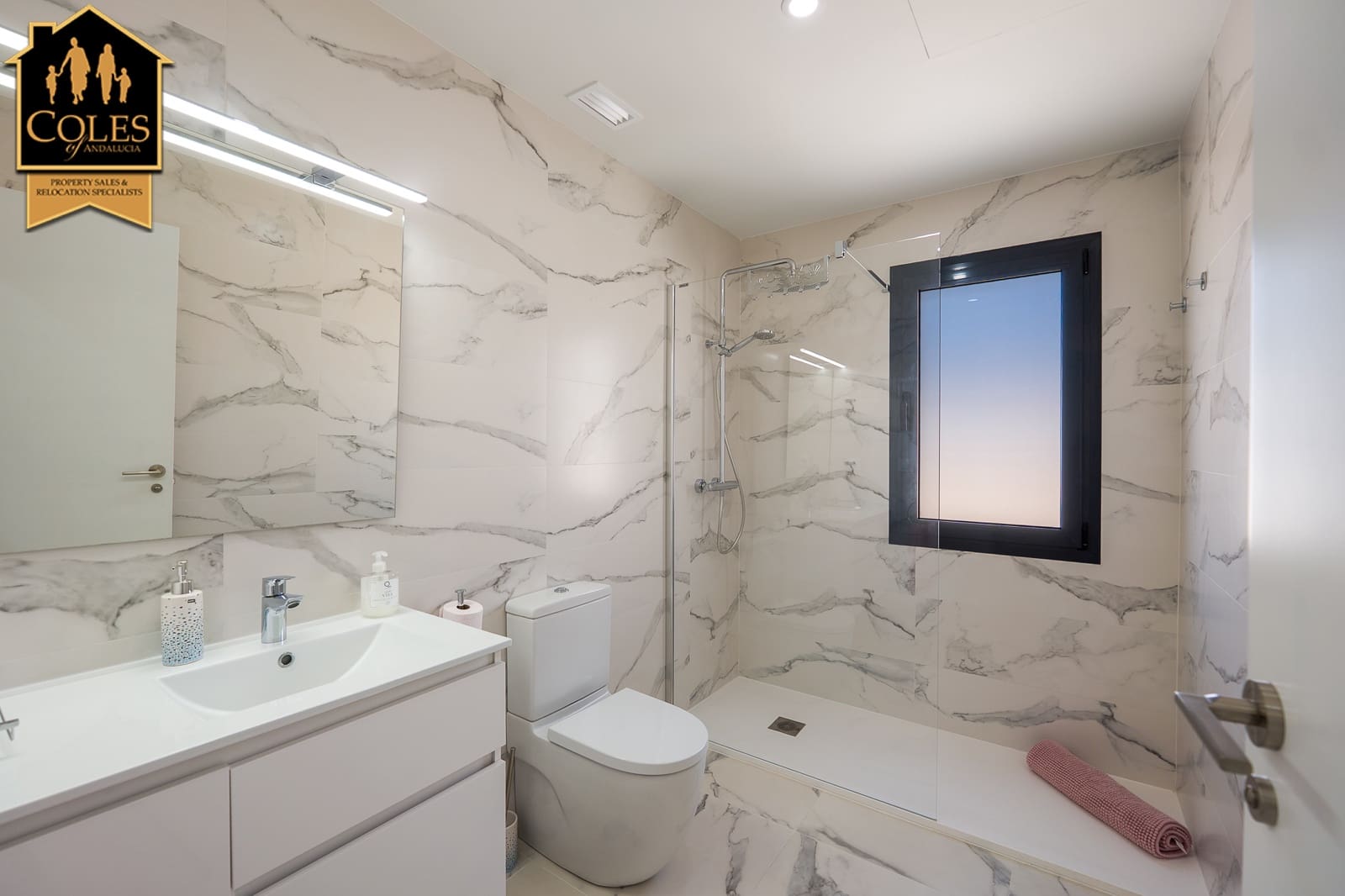 3 slaapkamer Villa te koop in Urcal met garage - € 319.950 (Ref: 9844351)