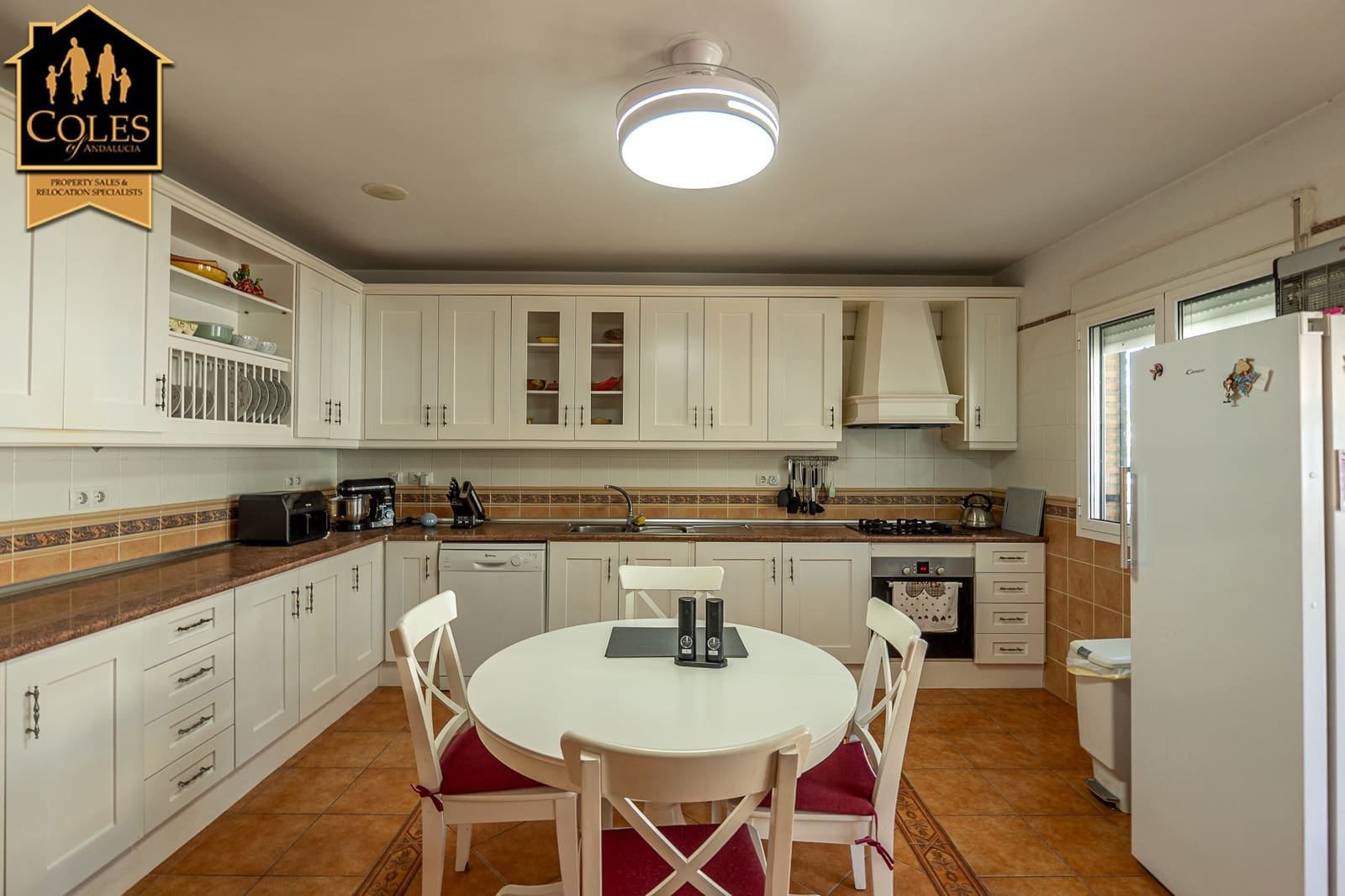 4 slaapkamer Villa te koop in Cantoria met zwembad garage - € 374.950 (Ref: 9862375)