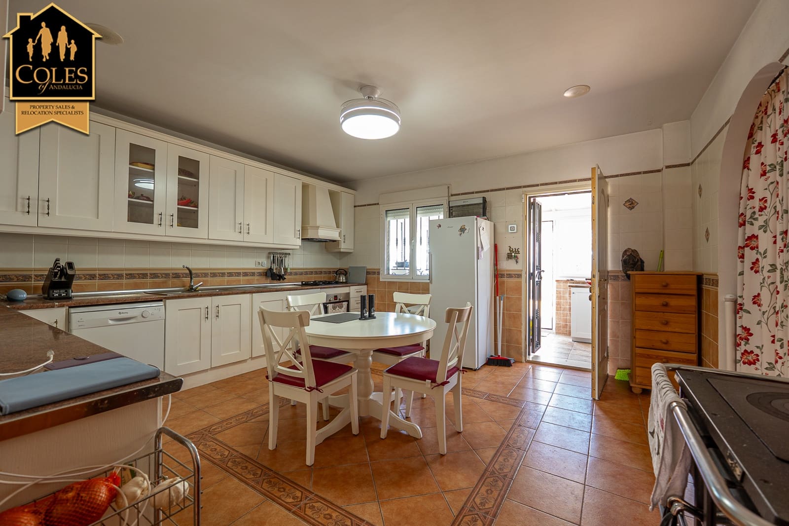 4 slaapkamer Villa te koop in Cantoria met zwembad garage - € 374.950 (Ref: 9862375)