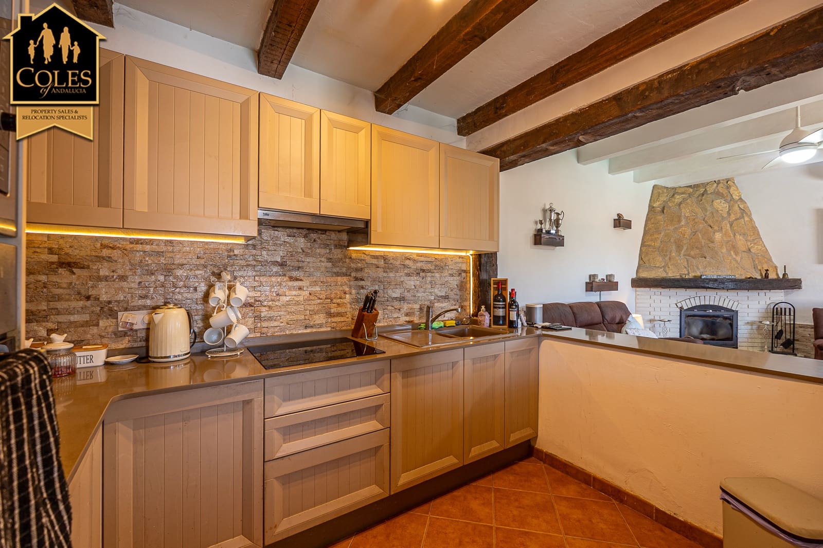 3 sypialnia Finka/Dom wiejski na sprzedaż w Cantoria z basenem garażem - 295 000 € (Ref: 9865884)