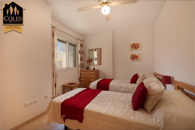 2 chambre Appartement à vendre à Los Lobos, Cuevas del Almanzora avec piscine garage - 97 500 € (Ref: 9885155)