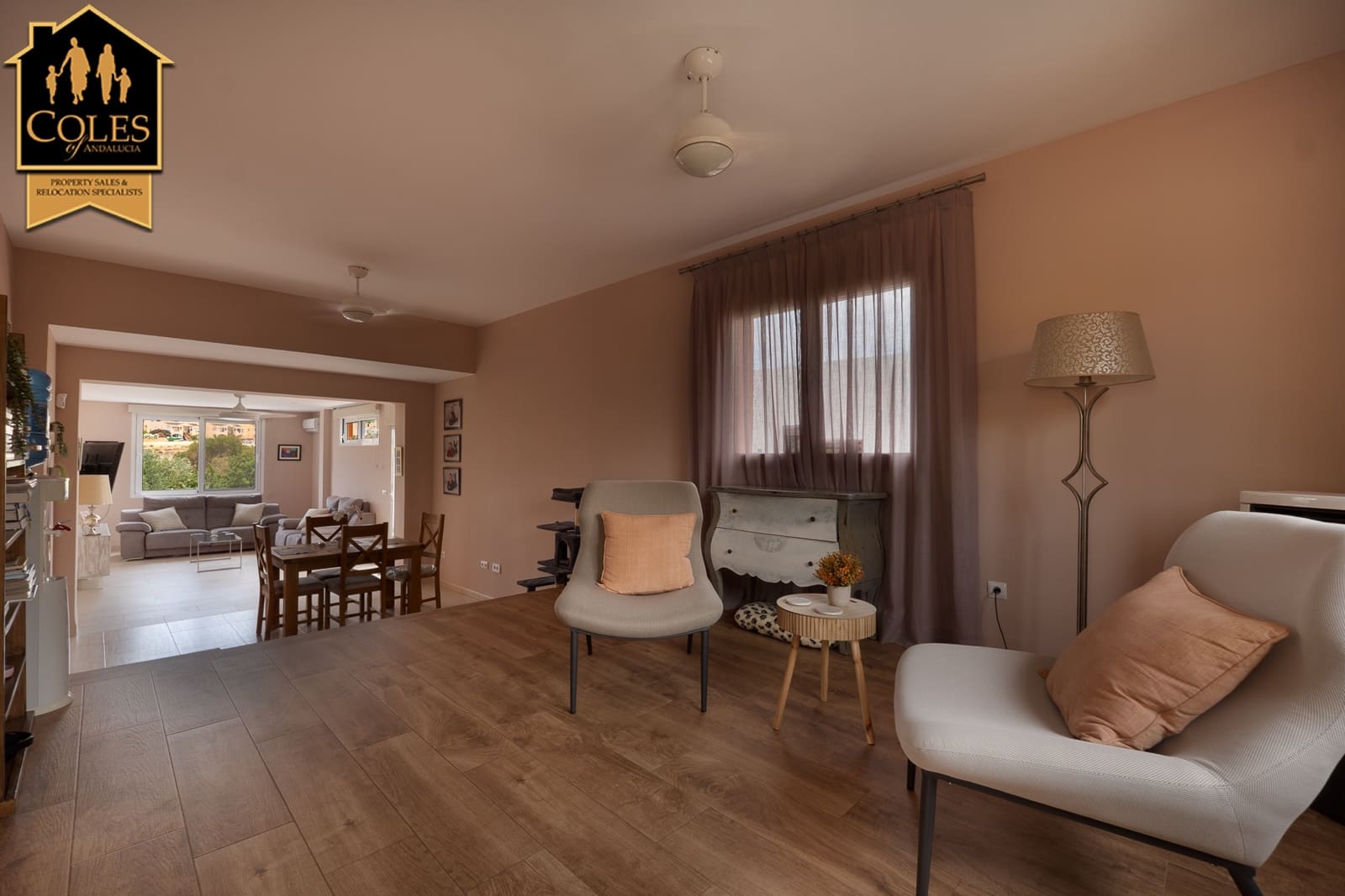 Chalet de 4 habitaciones en Los Gallardos en venta con piscina garaje - 399.995 € (Ref: 9914746)