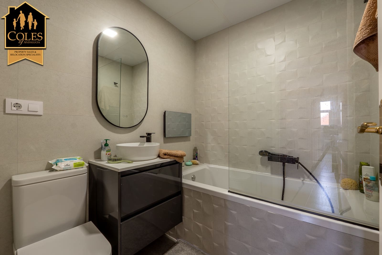 Chalet de 4 habitaciones en Los Gallardos en venta con piscina garaje - 399.995 € (Ref: 9914746)