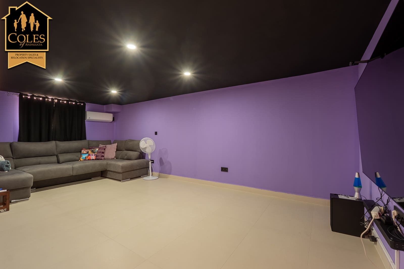 Chalet de 4 habitaciones en Los Gallardos en venta con piscina garaje - 399.995 € (Ref: 9914746)