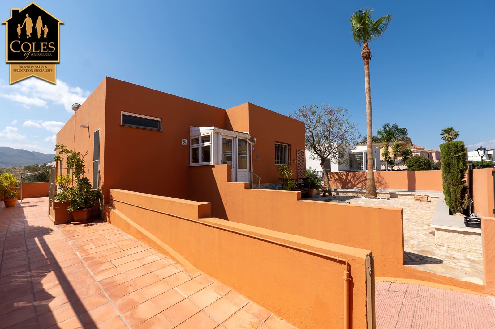 Chalet de 4 habitaciones en Los Gallardos en venta con piscina garaje - 399.995 € (Ref: 9914746)