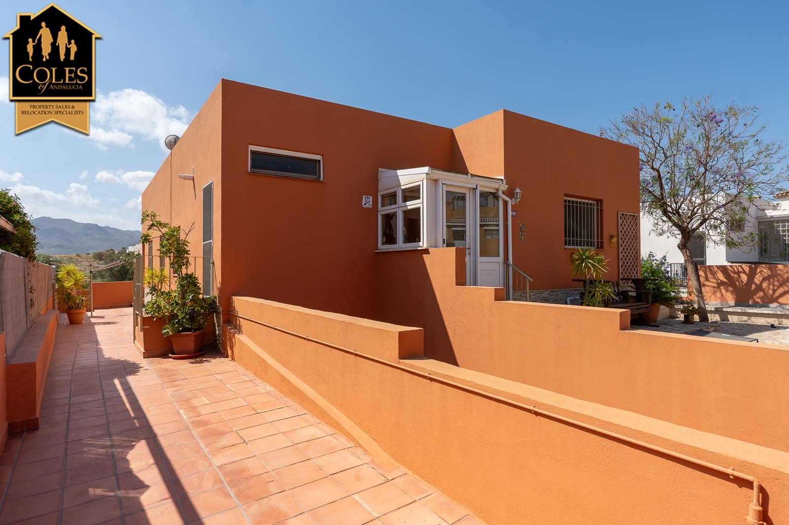 Chalet de 4 habitaciones en Los Gallardos en venta con piscina garaje - 399.995 € (Ref: 9914746)