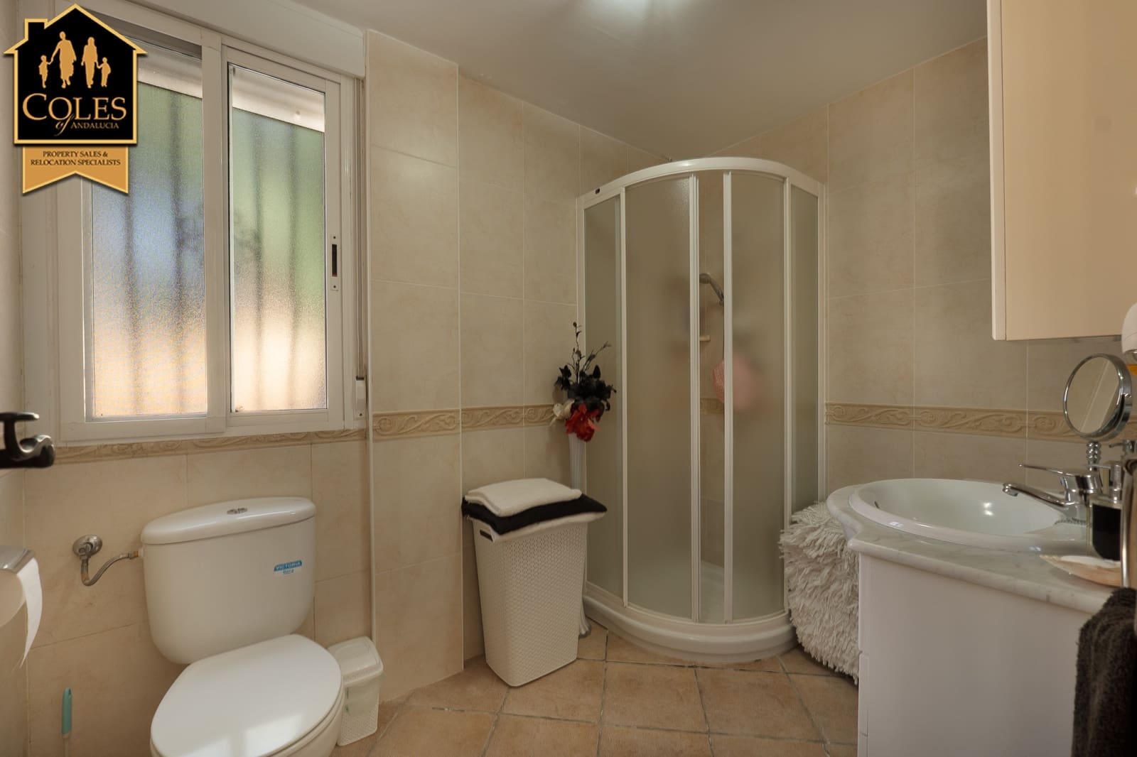 5 bedroom Villa for sale in Cantoria with garage - € 420,000 (Ref: 9914768)