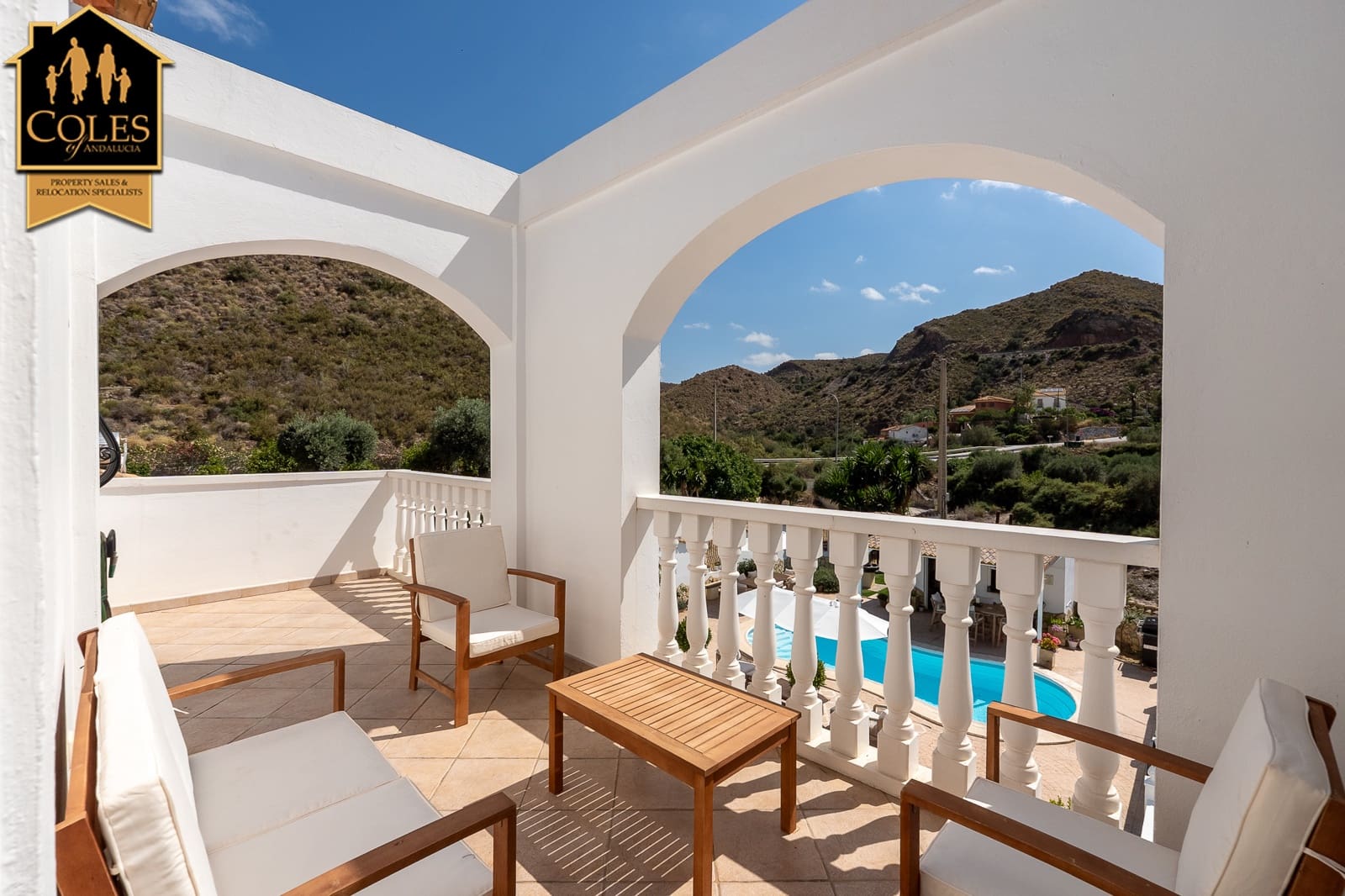 5 bedroom Villa for sale in Cantoria with garage - € 420,000 (Ref: 9914768)