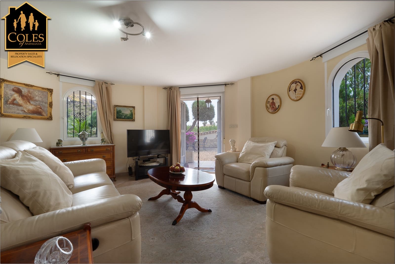 5 bedroom Villa for sale in Cantoria with garage - € 420,000 (Ref: 9914768)
