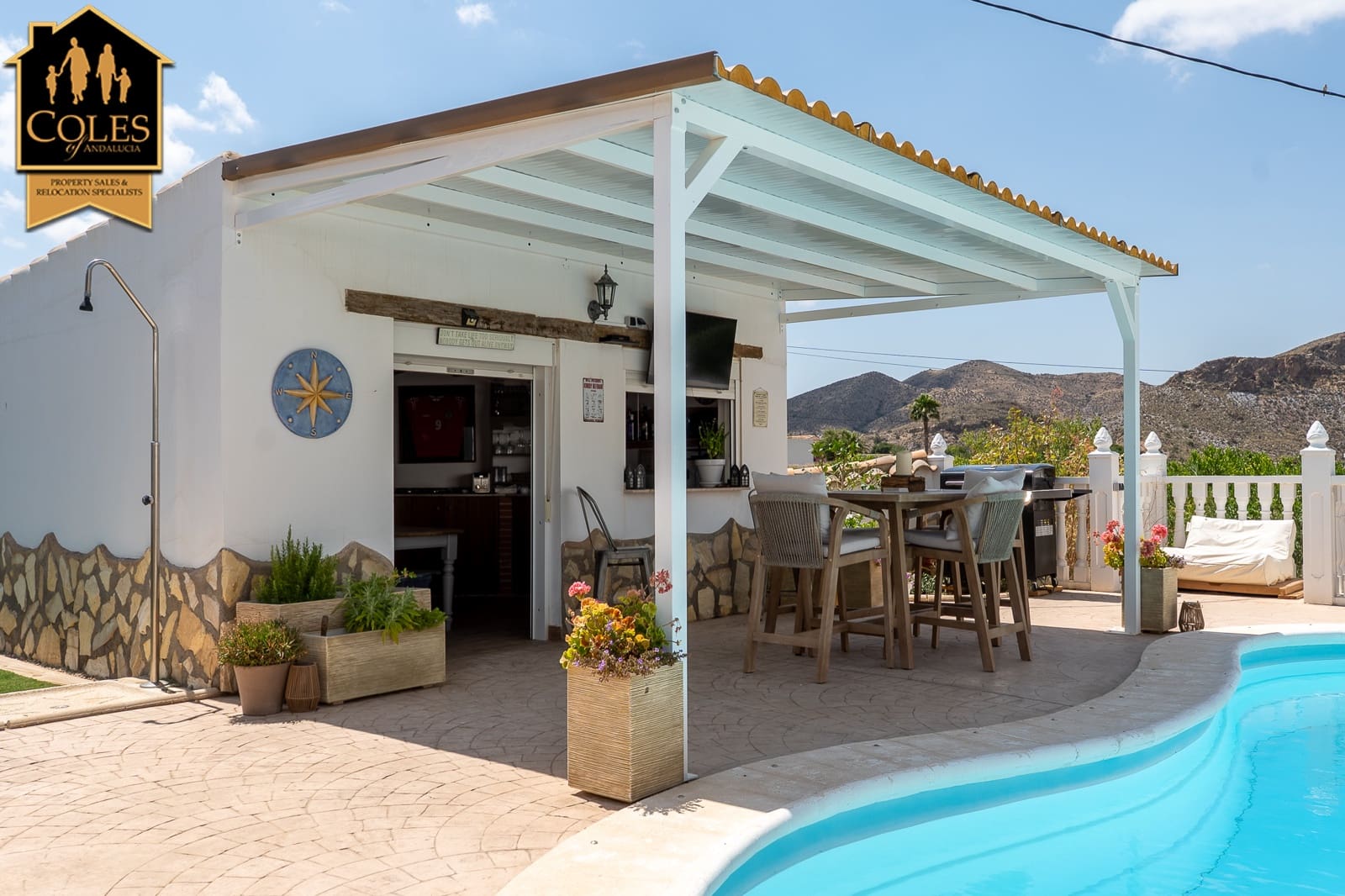 5 bedroom Villa for sale in Cantoria with garage - € 420,000 (Ref: 9914768)