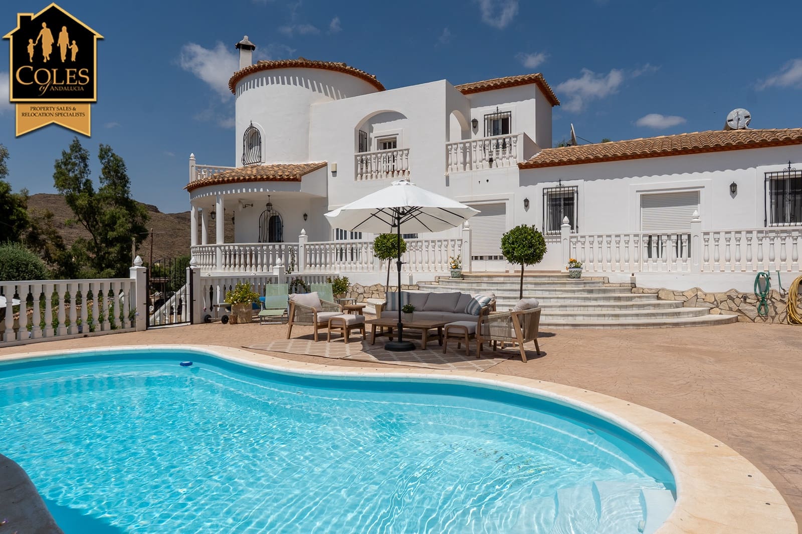 5 bedroom Villa for sale in Cantoria with garage - € 420,000 (Ref: 9914768)