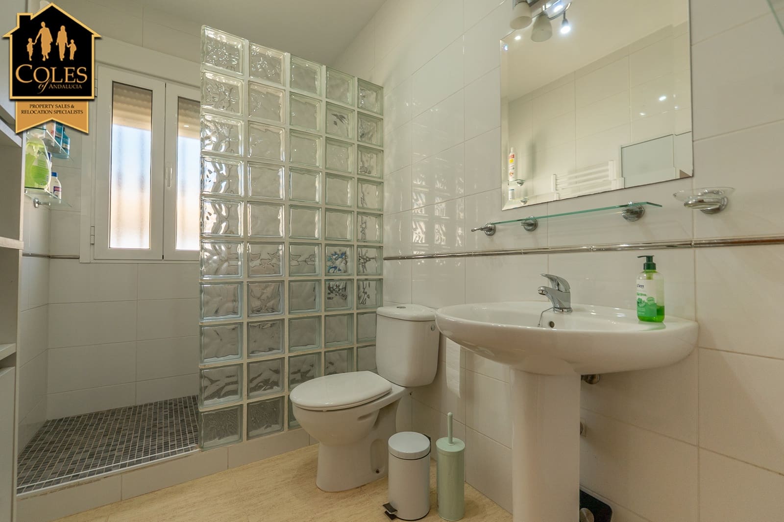 3 sypialnia Willa na sprzedaż w Arboleas z basenem garażem - 315 000 € (Ref: 9922860)
