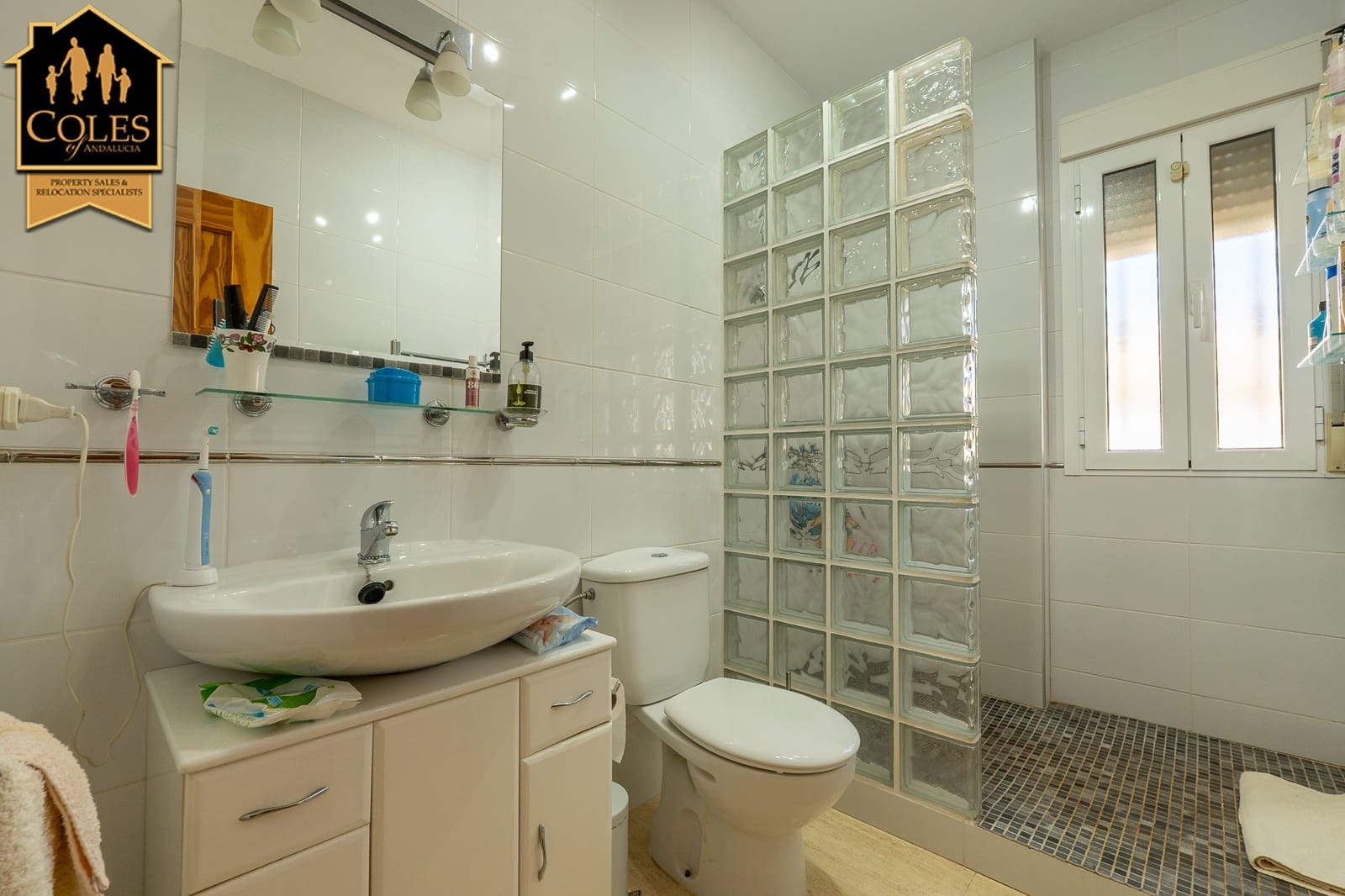 3 sypialnia Willa na sprzedaż w Arboleas z basenem garażem - 315 000 € (Ref: 9922860)