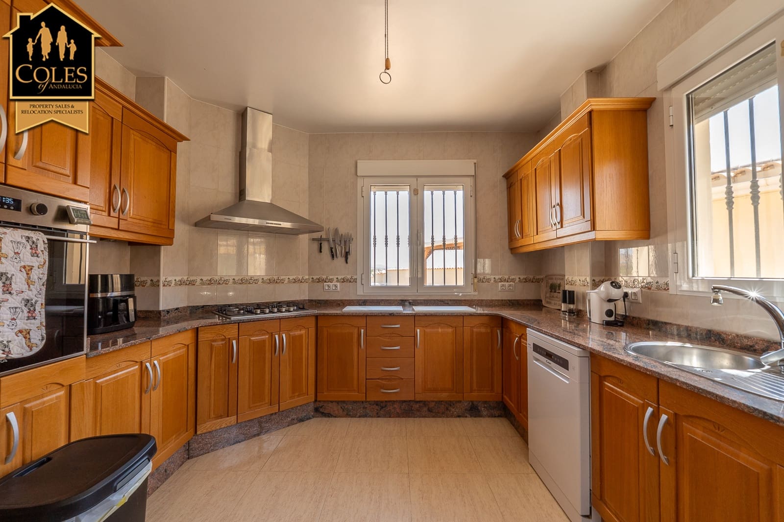 3 sypialnia Willa na sprzedaż w Arboleas z basenem garażem - 315 000 € (Ref: 9922860)