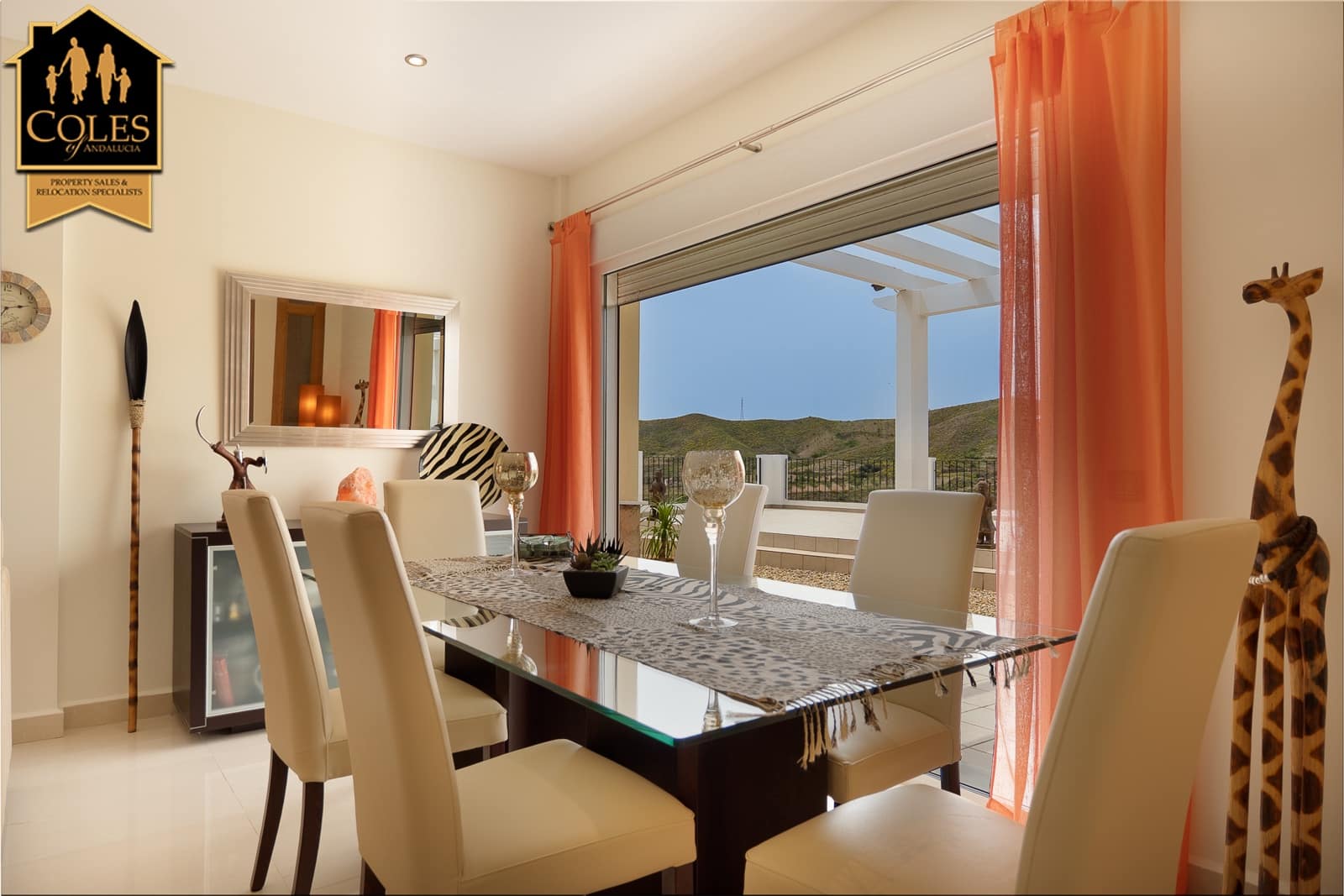 5 bedroom Villa for sale in Huercal-Overa with pool garage - € 367,500 (Ref: 9922888)