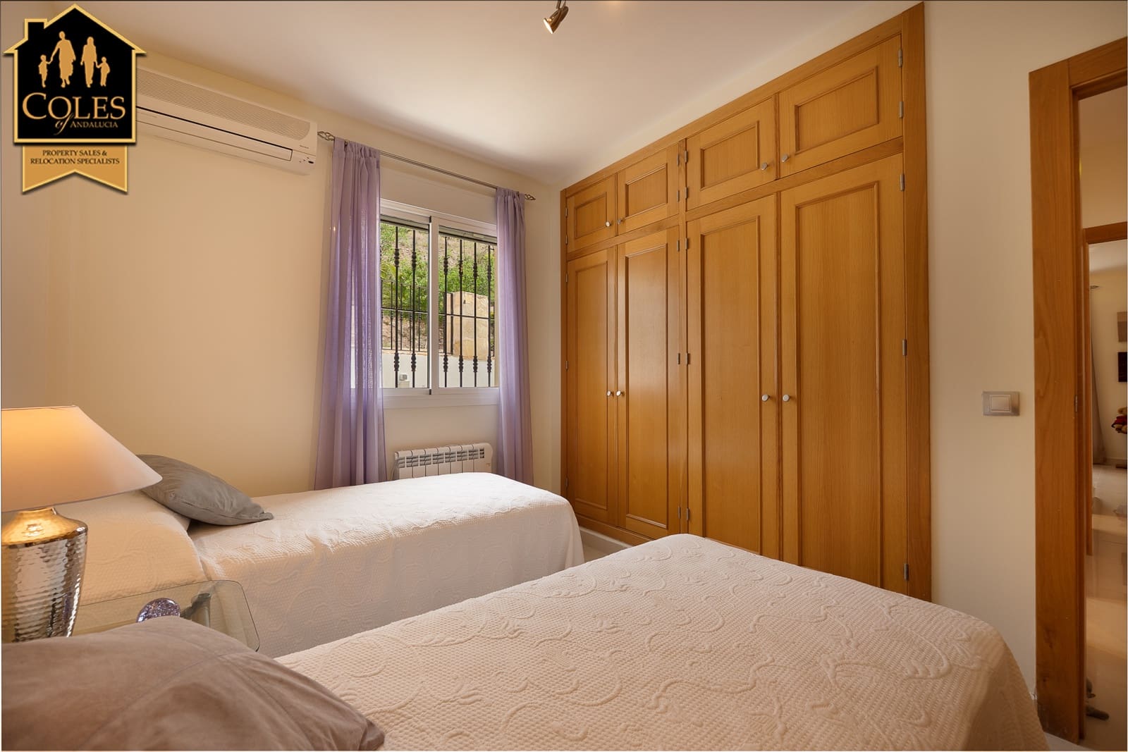 5 bedroom Villa for sale in Huercal-Overa with pool garage - € 367,500 (Ref: 9922888)