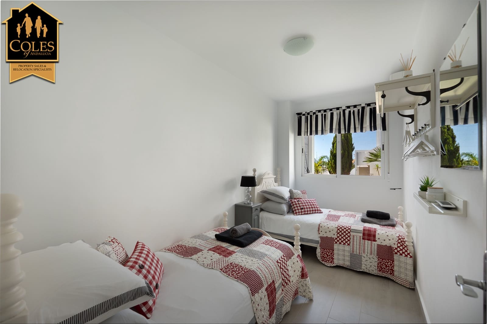 2 sypialnia Apartament przy plaży na sprzedaż w Mojacar z basenem garażem - 284 950 € (Ref: 9944379)