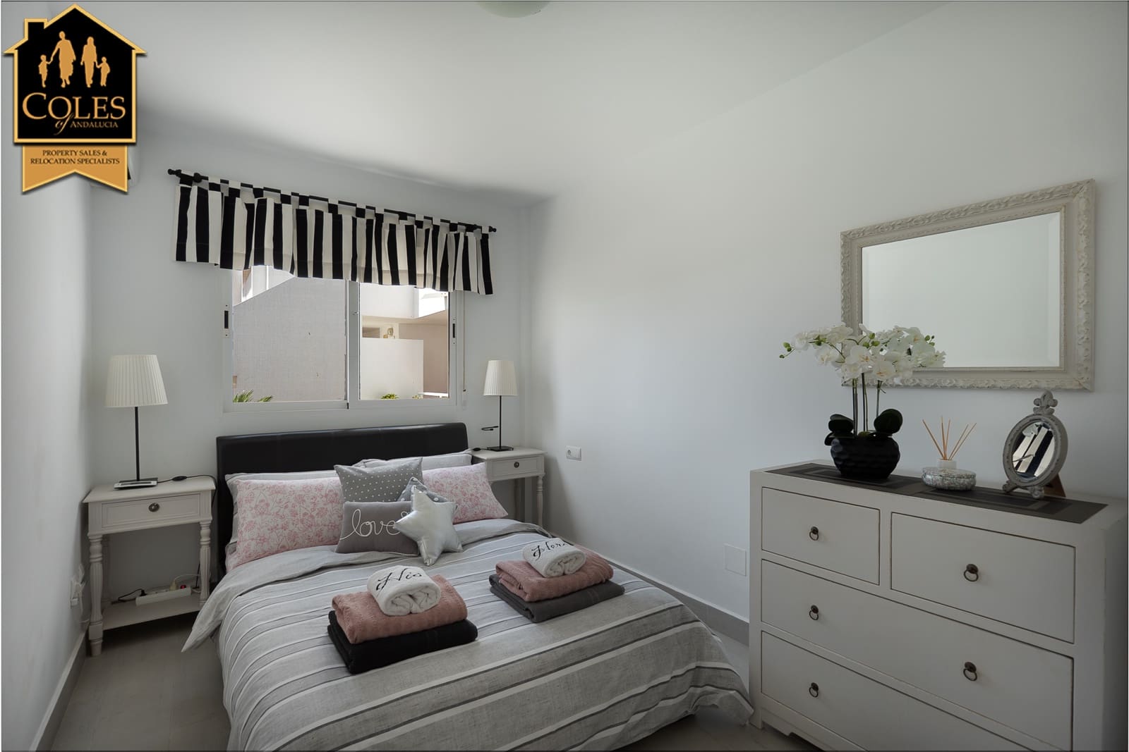 2 sypialnia Apartament przy plaży na sprzedaż w Mojacar z basenem garażem - 284 950 € (Ref: 9944379)