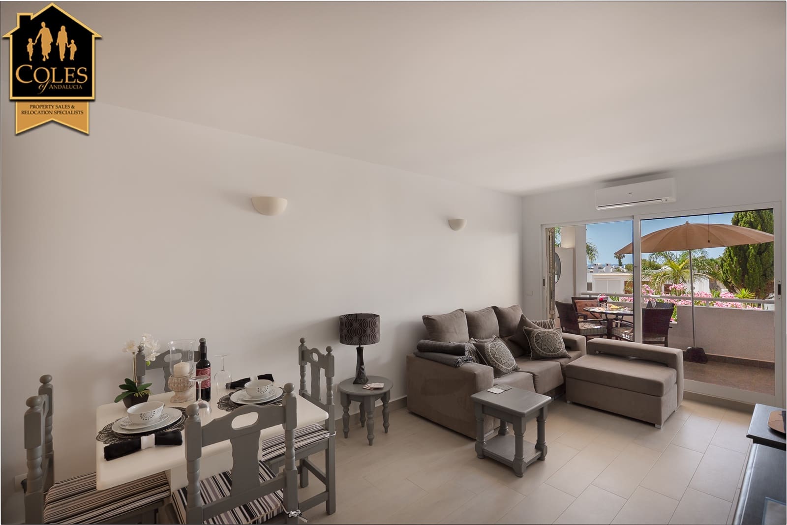 2 sypialnia Apartament przy plaży na sprzedaż w Mojacar z basenem garażem - 284 950 € (Ref: 9944379)